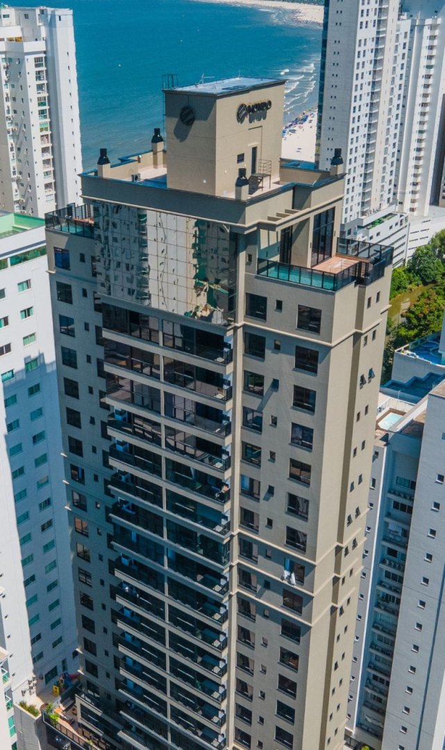 Apartamento em Pioneiros, Balneário Camboriú