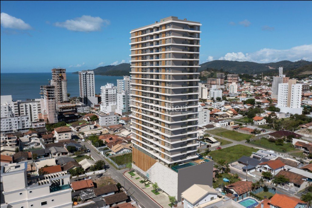Apartamento em Balneário Perequê, Porto Belo