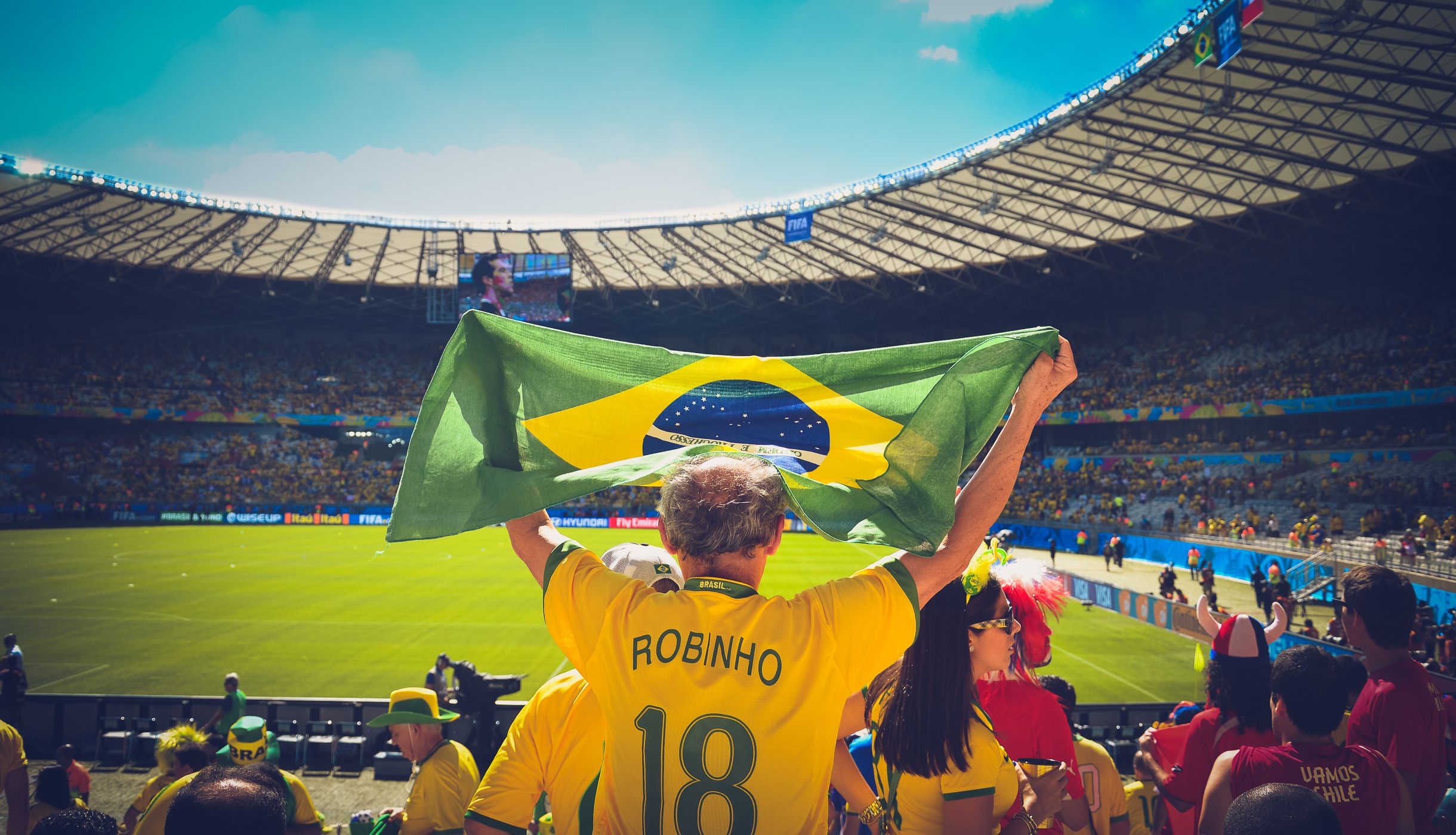 Zroo Torce com Você: imobiliária de Blumenau lança campanha para celebrar o maior evento esportivo do ano junto com os seus clientes