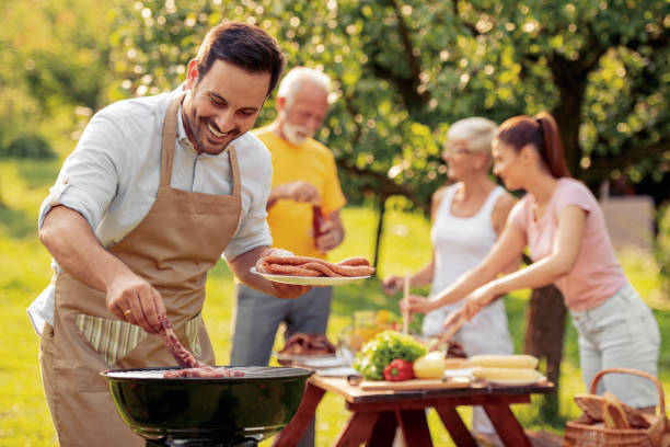 Churrasco no apartamento: como reunir amigos e família sem atrapalhar a vizinhança